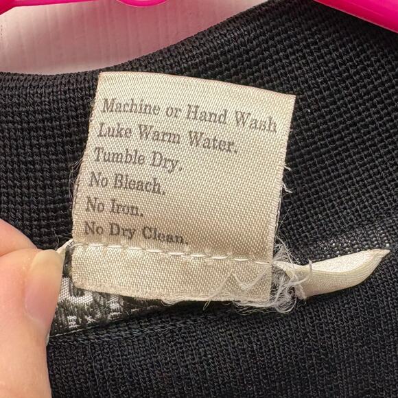 Exclusively Misook Black Cardigan Capsule Piece Shoulder Pads, Petite Size MP - Picture 6 of 6